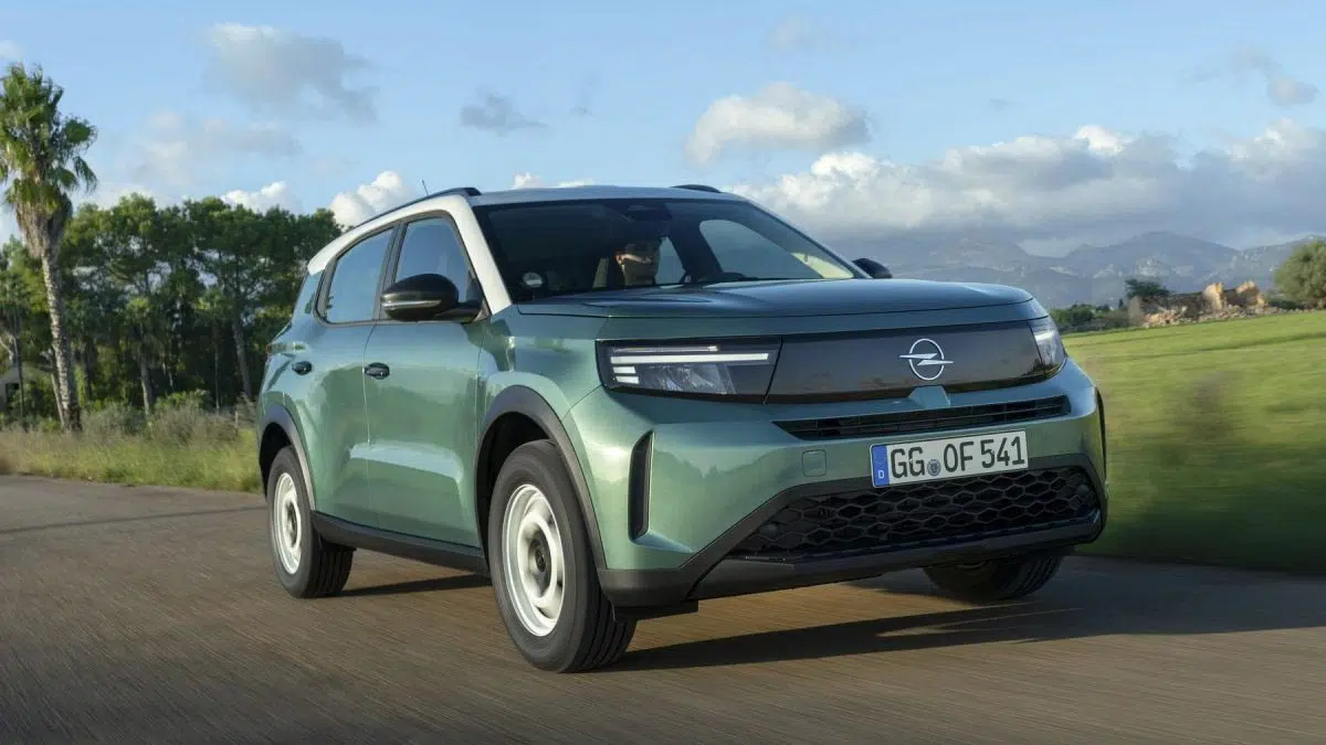 Opel Frontera 2025 híbrido y eléctrico con etiquetas ecológicas