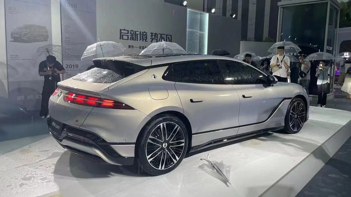 El modelo eléctrico BYD durante su lanzamiento en Europa.