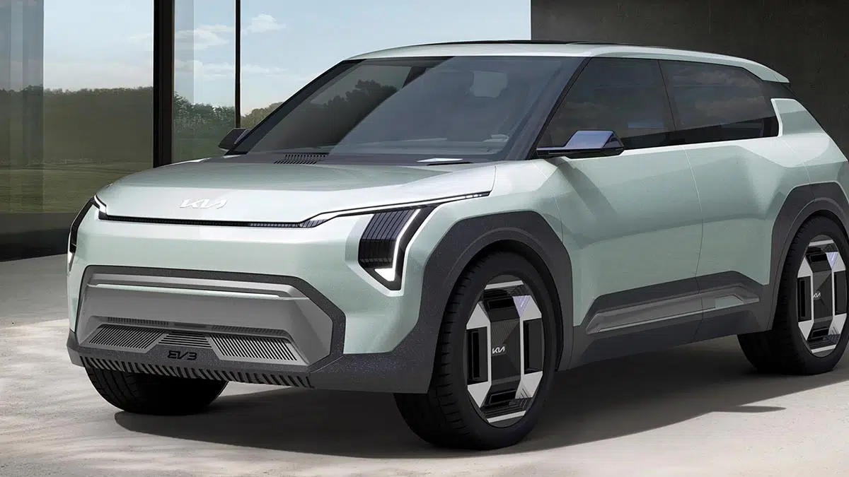 Kia EV3 2025, SUV eléctrico compacto con diseño moderno y gran autonomía.