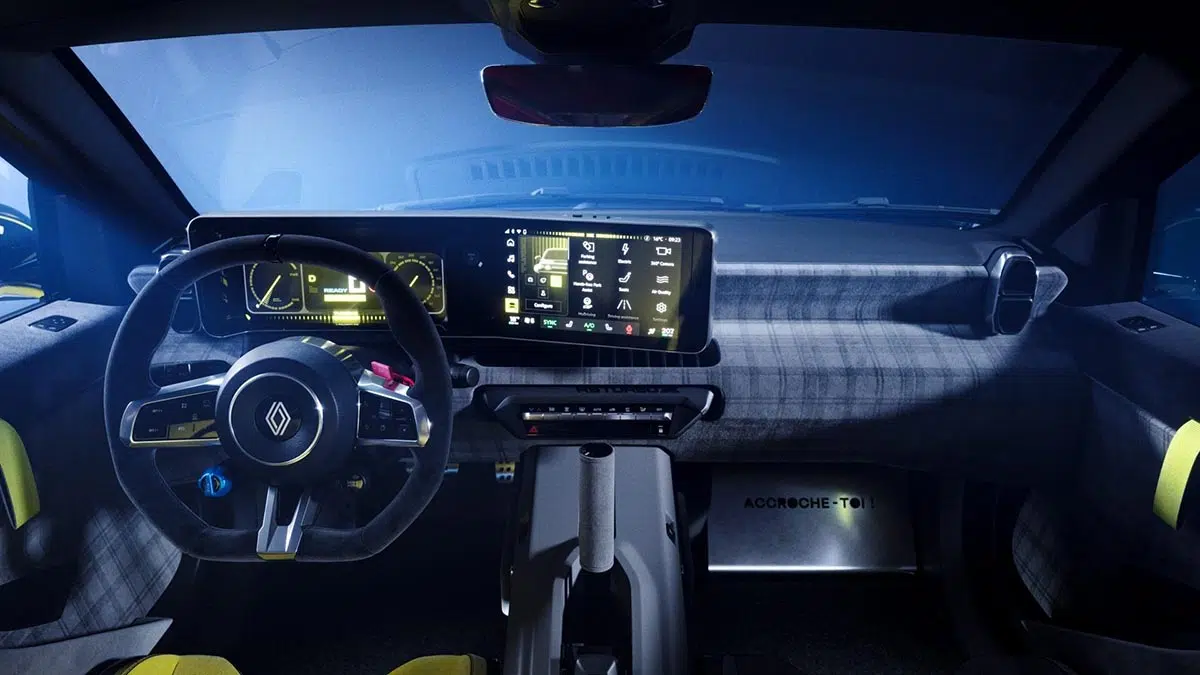 Intérieur du Renault 5 Turbo 3E avec volant inspiré du sport automobile et écrans digitaux