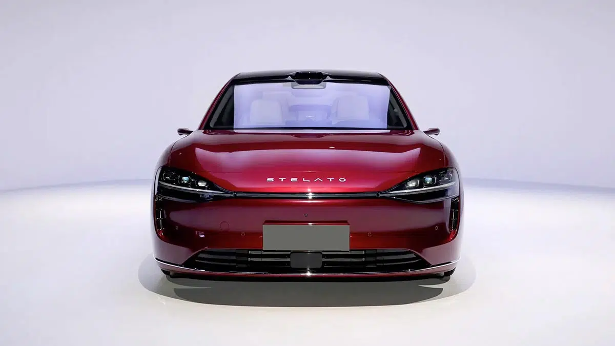 Stelato S9 EREV, berlina híbrida enchufable de diseño futurista y proporciones generosas
