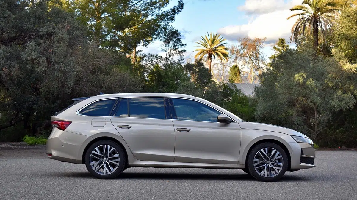 Škoda Octavia equipada con el motor 1.5 eTSI, consumo optimizado gracias al sistema microhíbrido