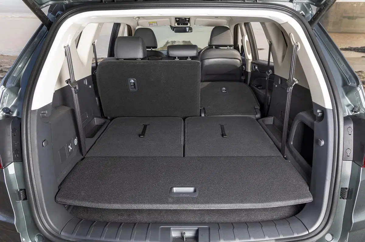 Maletero del KGM Rexton 2025 con 7 plazas modulables y volumen adaptado al día a día familiar