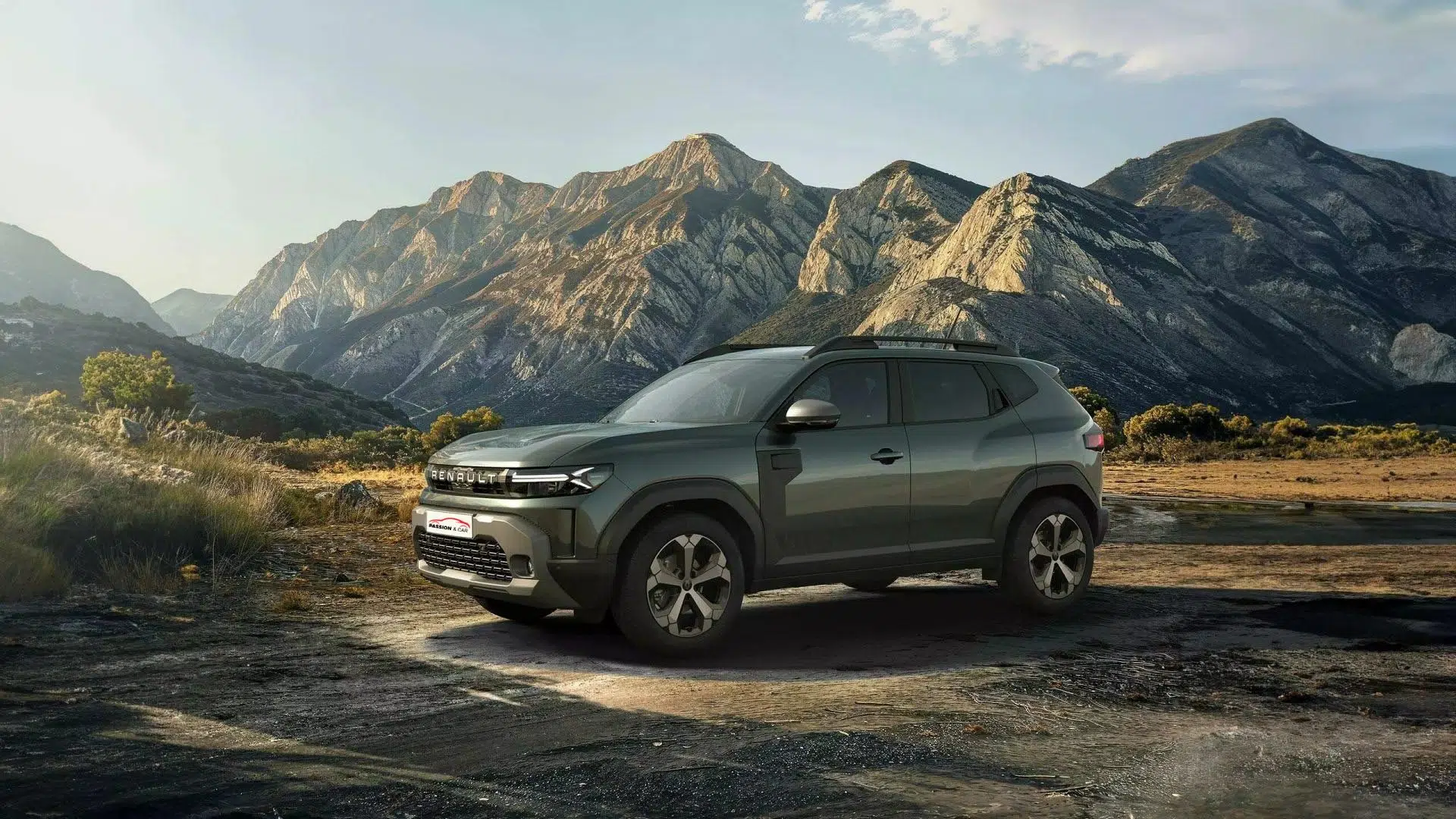 Perfil lateral Renault Duster 4x4 2025 con alta distancia al suelo y protecciones de carrocería