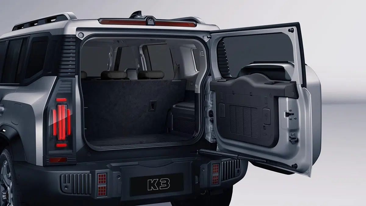 Maletero del ICH-X K3 con asiento trasero plegable y amplio espacio de carga
