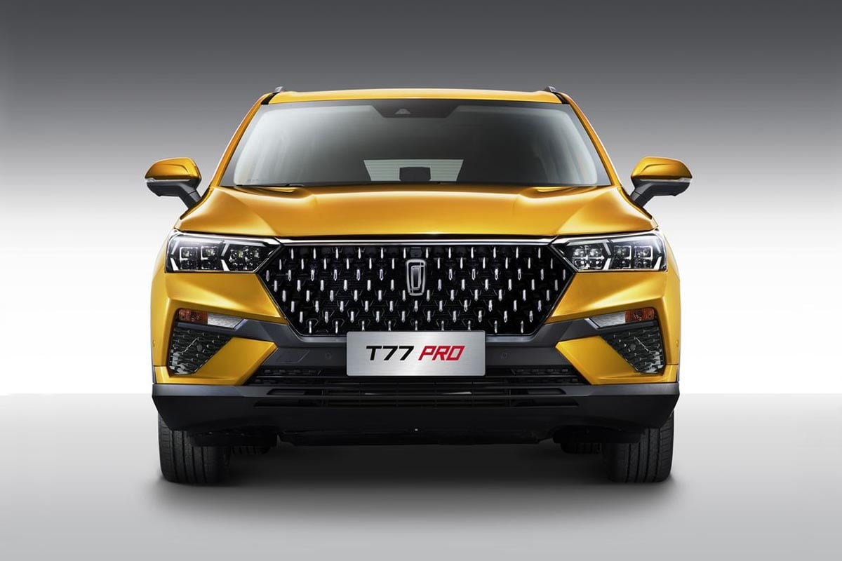 Frontal del Bestune T77 2025 con parrilla 3D y firma luminosa LED
